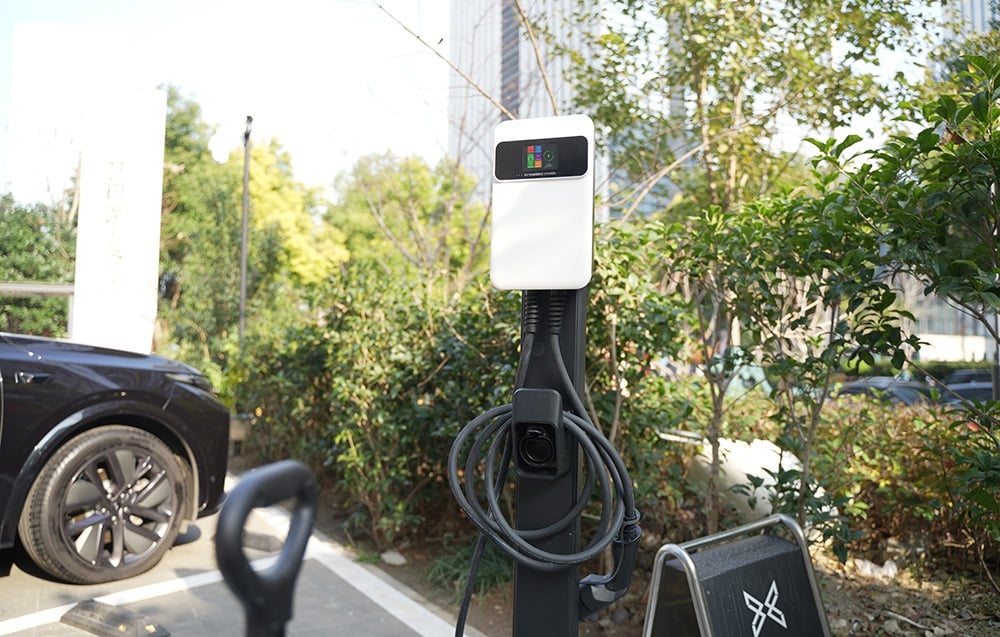 Besen SQ20-11KW-APP fali töltő elektromos járművekhez 3