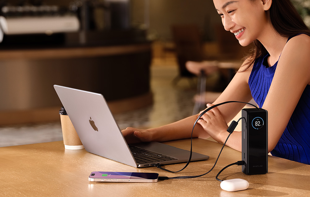 EcoFlow RAPID Powerbank 25000mAh, 170W (beépített 100W-os kábelek). 7