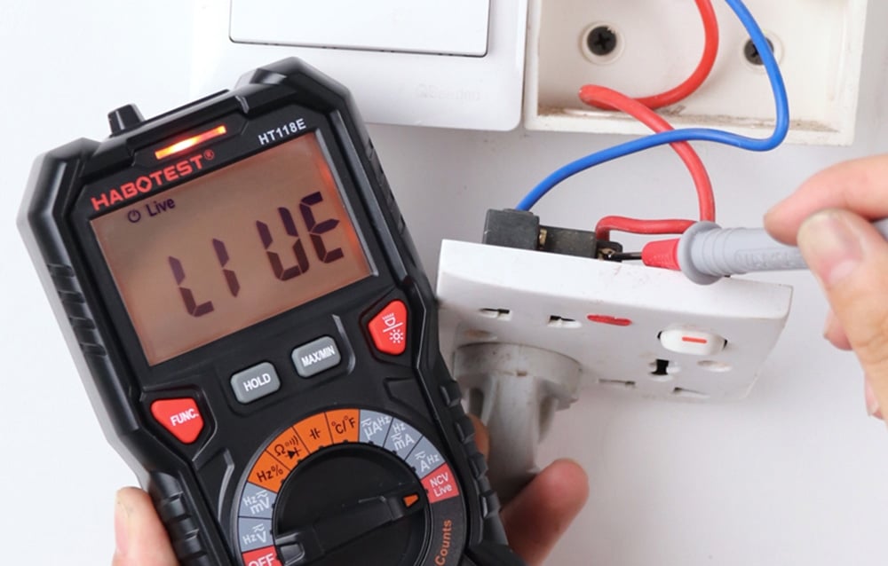 Habotest HT118E univerzális digitális multiméter True RMS NCV 3