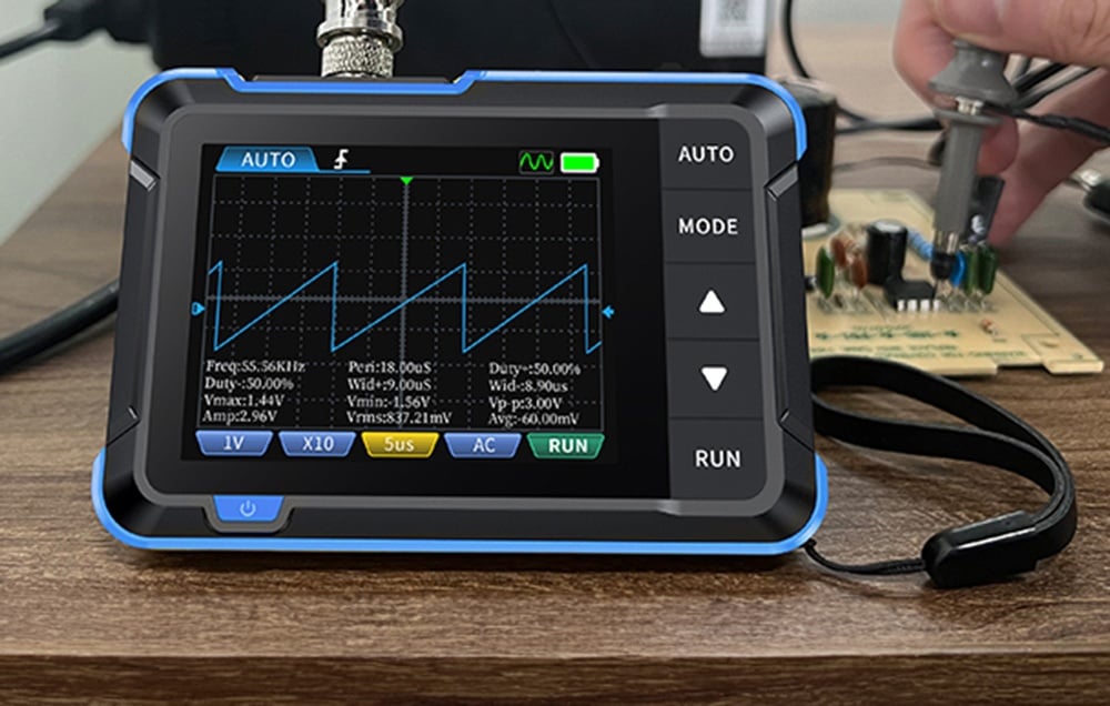 Hordozható 2 az 1-ben mini oszcilloszkóp FNIRSI DSO153 jelgenerátor 2