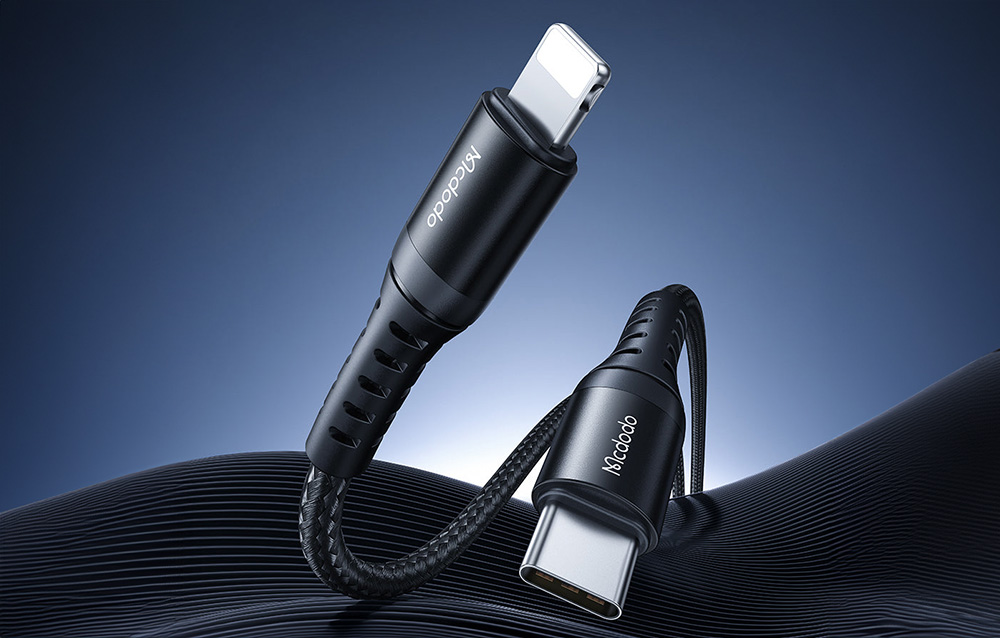 Mcdodo CA-5630, USB-C - lightning kábel, 36W, 0,2m, fekete 1