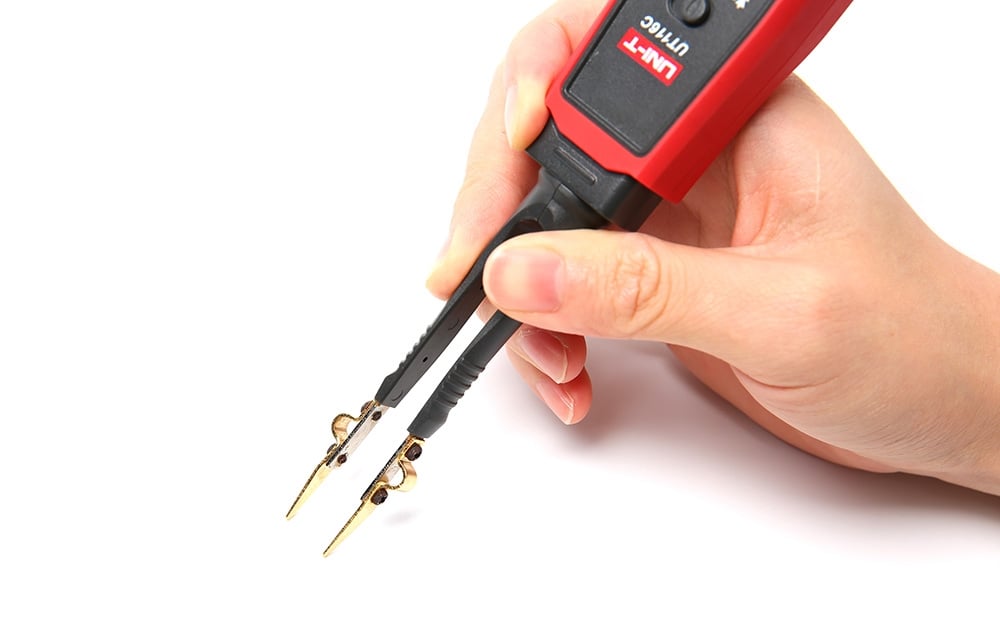 SMD UNI-T UT116C tesztelő 1