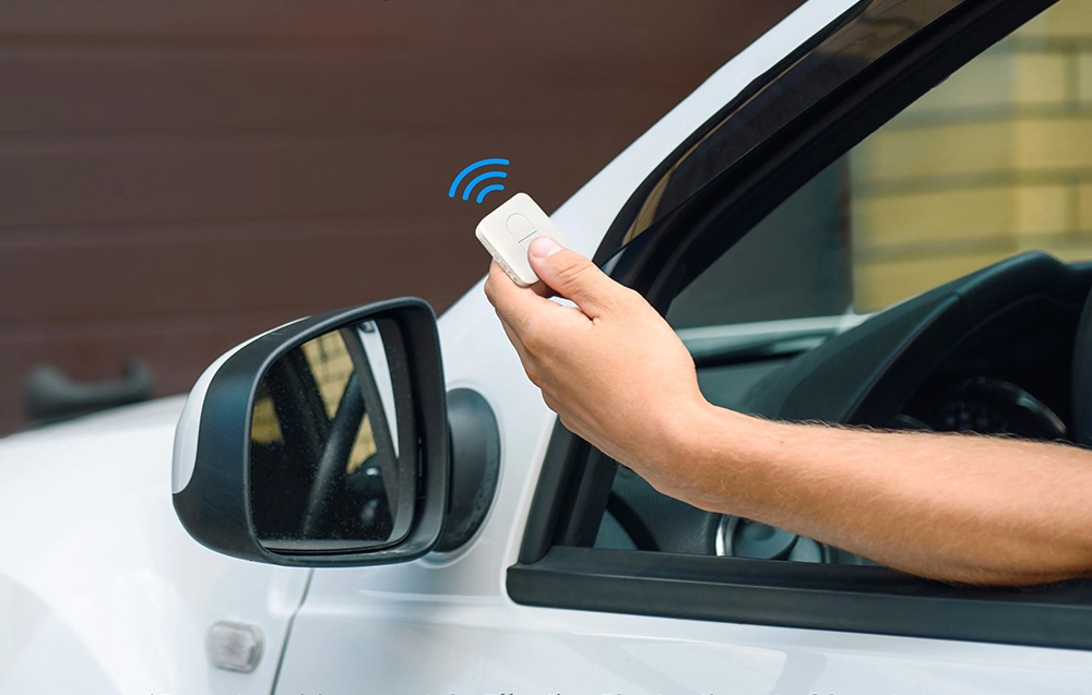 SwitchBot intelligens garázskapu vezérlő 2