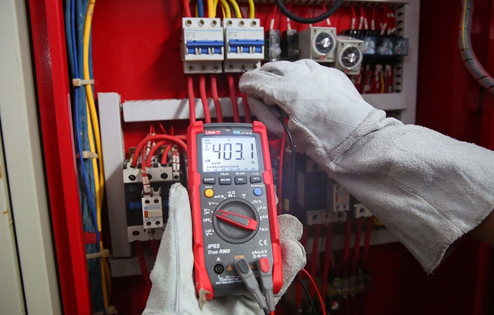 UNI-T UT191E professzionális digitális multiméter 3