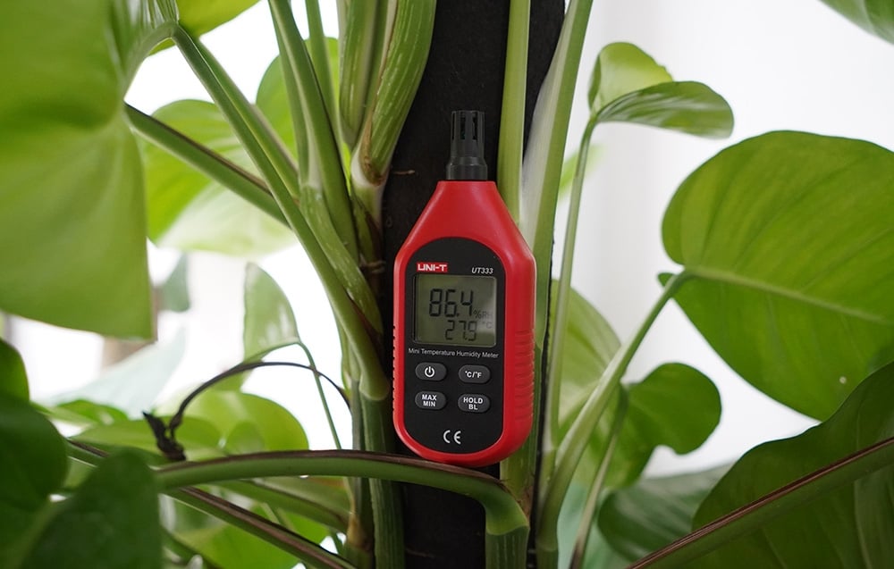 UNI- T UT333 hőmérséklet- és páratartalommérő 2