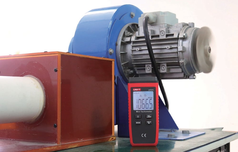 UNI-T UT373 érintésmentes fordulatszámmérő 1