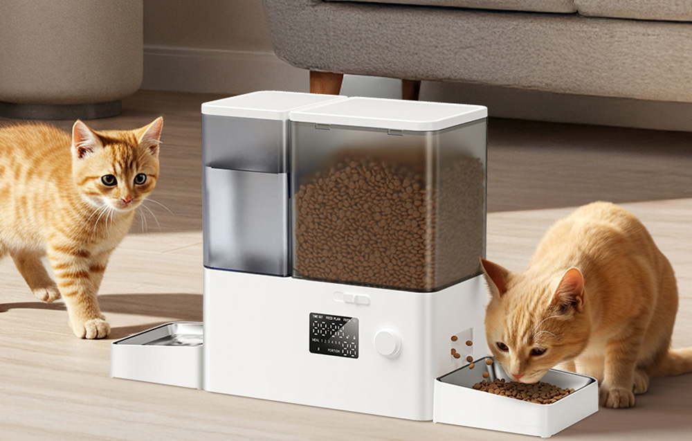 Rojeco 2 in 1 kisállat vízkút 3.5L és etető 5L gombos szökőkút (fehér) 1